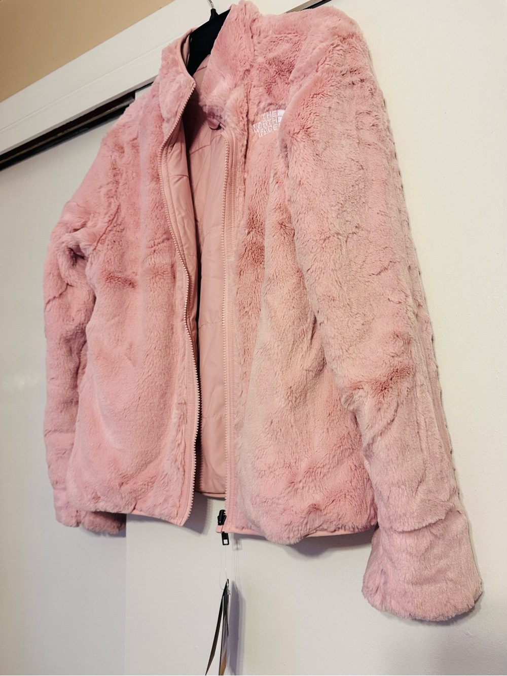 The North Face Teen Girls Reversible Pink Puffer Jacket (18/20) - Picture 7 of 8